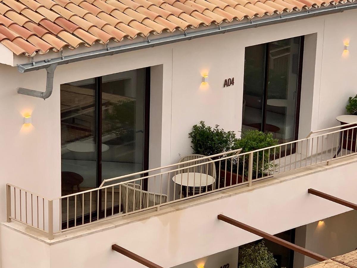 Ynaira Hotel & Spa Ariany Exterior photo